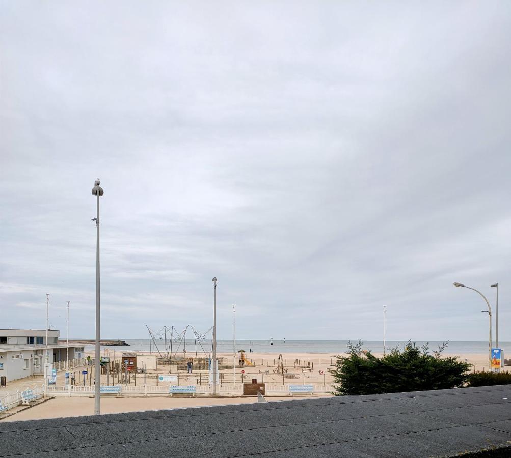 Les Embruns Hotel Trouville-sur-Mer Bagian luar foto